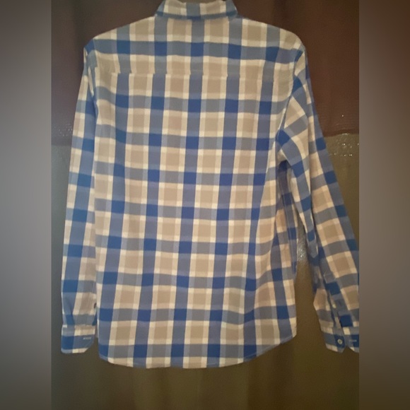 Aeropostale Men’s XL Long Sleeved Buttoned Shirt - Picture 2 of 5